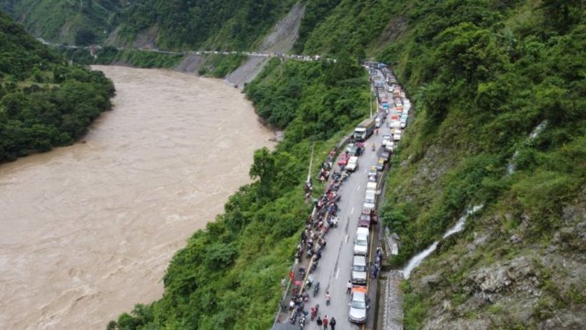 नारायणगढ–मुग्लिन सडकखण्ड एकतर्फि सञ्चालनमा