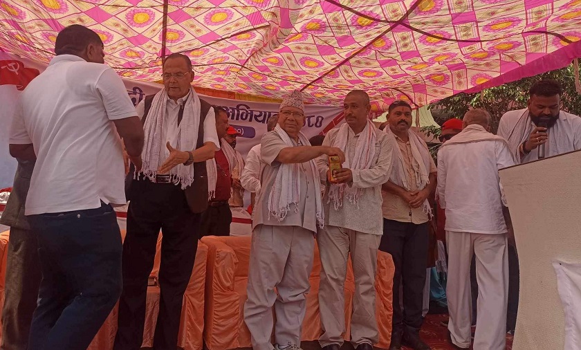 अध्यक्षको नेतृत्वमा एमालेको सिंगो गाउँ कमिटी नै एकीकृत समाजवादीमा प्रवेश