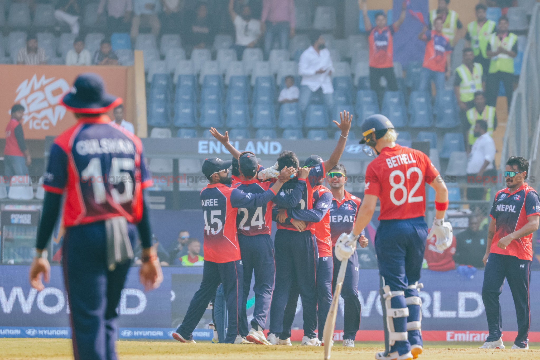इङ्ल्यान्डले नेपाललाई दियो १८५ रनको लक्ष्य