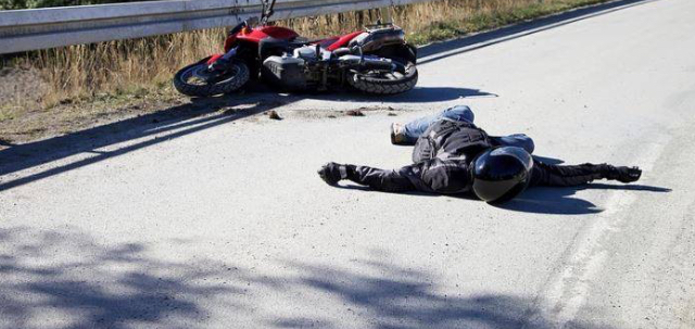 दुर्घटनामा परि मोटरसाइकल चालकको मृत्यु