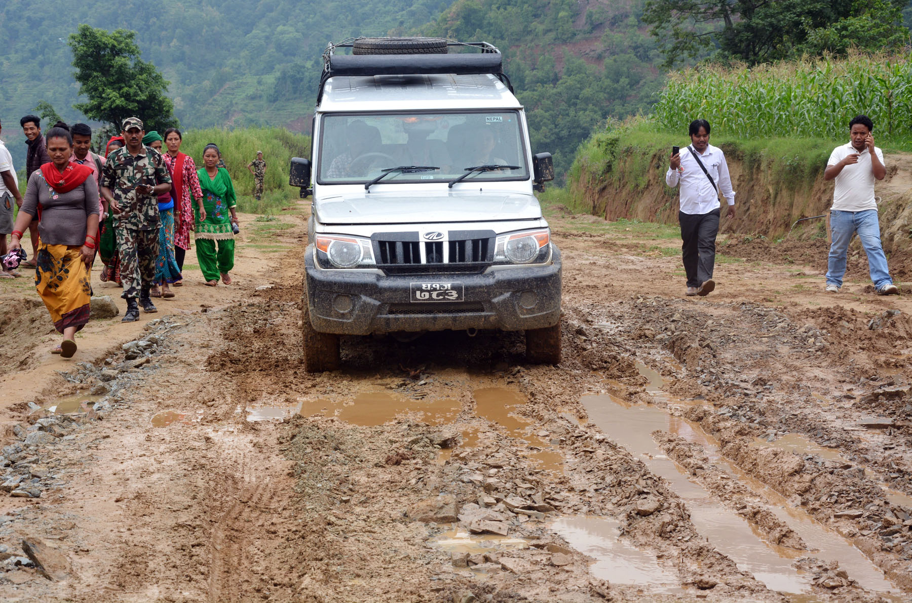 मनोमानी गाडी भाडा असुल्दा मारमा सर्वसाधारण, प्रशासन मौन