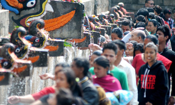 बाइसधारा मेलामा घुइँचो