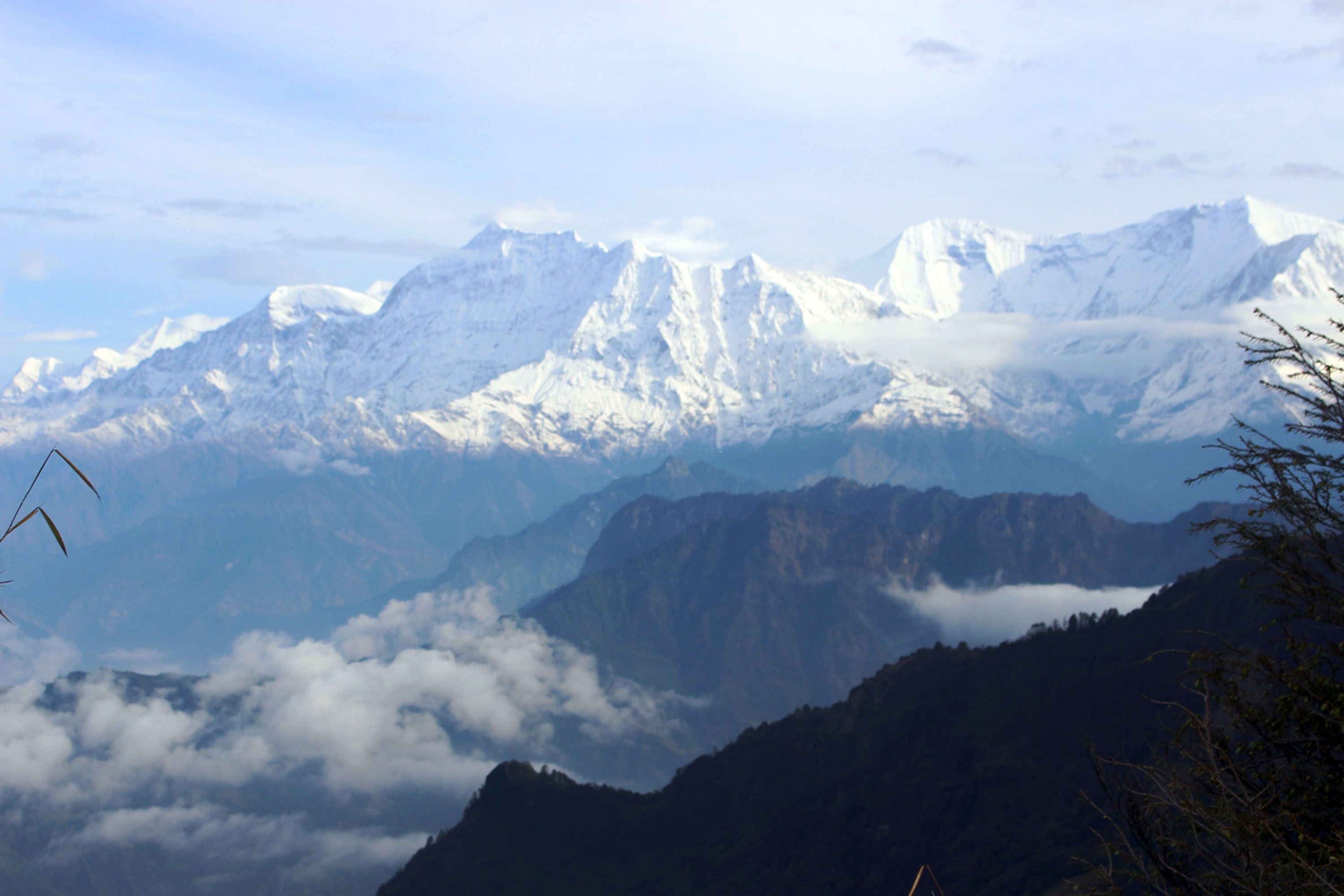 सुन्दर धौलागिरि हिमाल