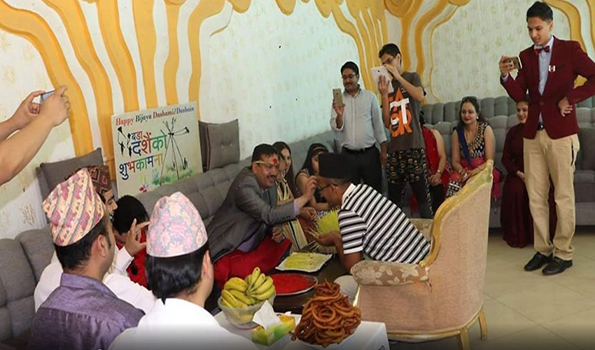इस्लामिक देशमा प्रवासी नेपालीको दशैँ