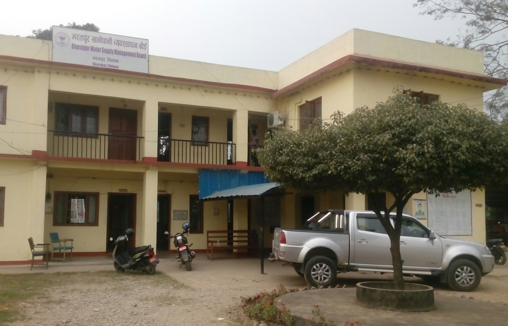 खानेपानी बोर्डका हाकिमको तलब बढाएपछि बाँकी कर्मचारी आन्दोलनको तयारीमा