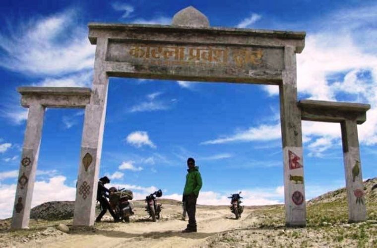चिनियाँ प्रहरीको हिरासतमा रहेका ११ नेपाली फर्काइए