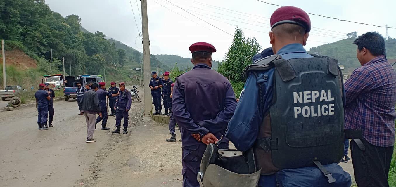 मर्यादा विपरीत आचरण गर्ने ६ प्रहरी कारवाहीमा