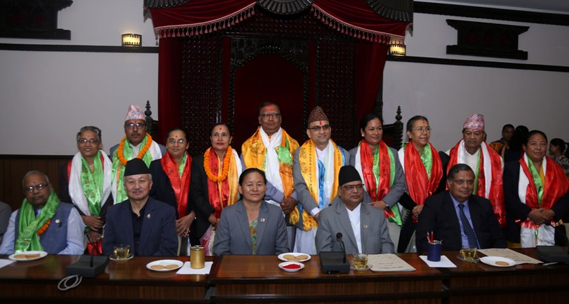 प्रतिनिधिसभाका १० समितिका नवनिर्वाचित सभापतिको शपथ