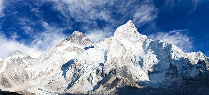 संविधान बोकेर सगरमाथा पुगेका अनिष ऋण तिर्न नसकेर बोक्दैछन् स्काउटको लोगो