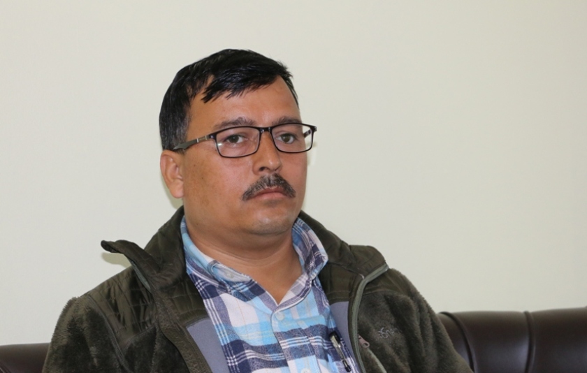 जनयुद्धका लडाकु ‘सुमन’को संघर्ष : आँखा गुमाए पनि आँट गुमाएनन्