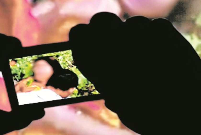 युवतीलाई ‘प्रेम गर्दै’ अश्लील भिडियो बनाउने पक्राउ