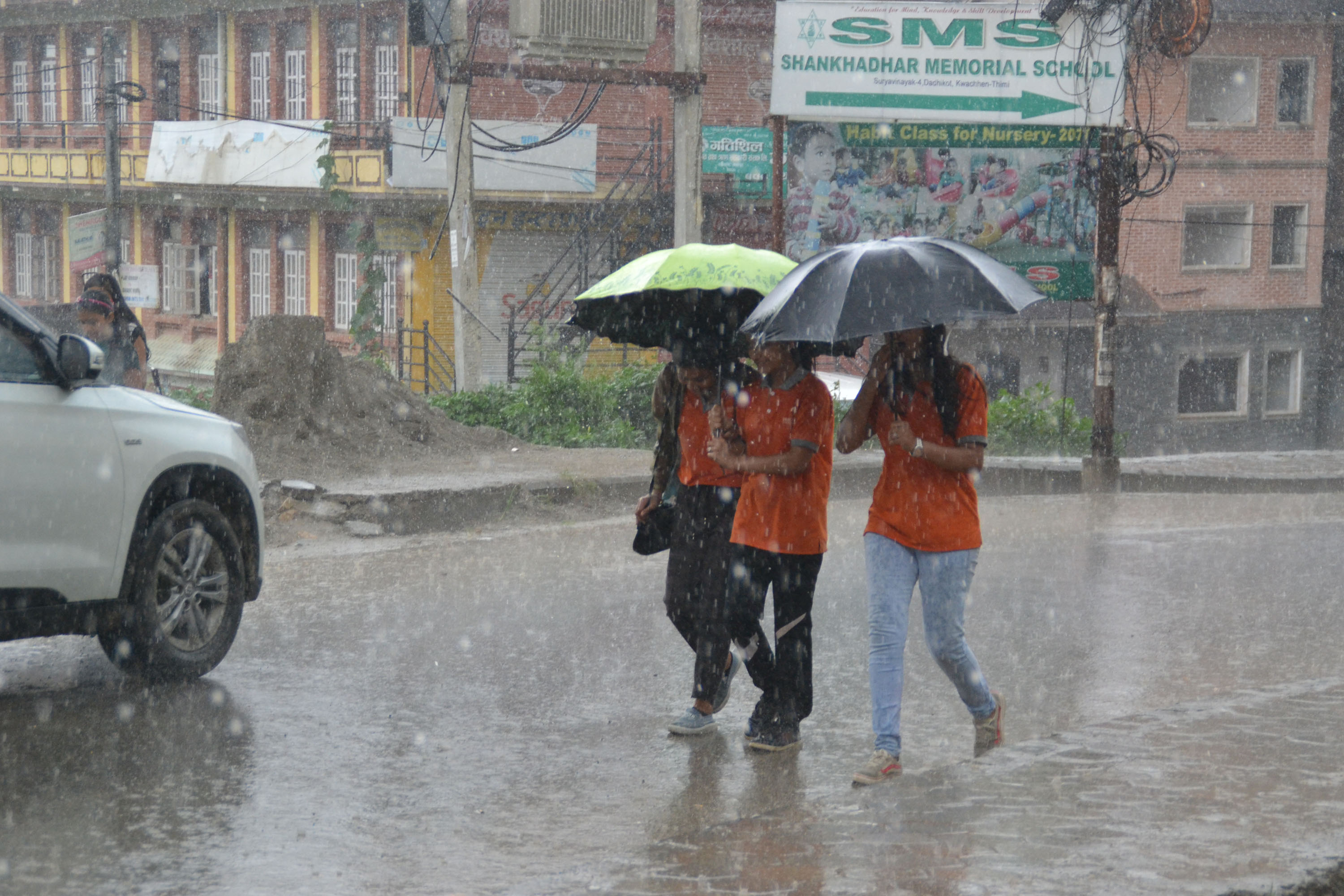 शुक्रबारसम्म भारी वर्षाको सम्भावना