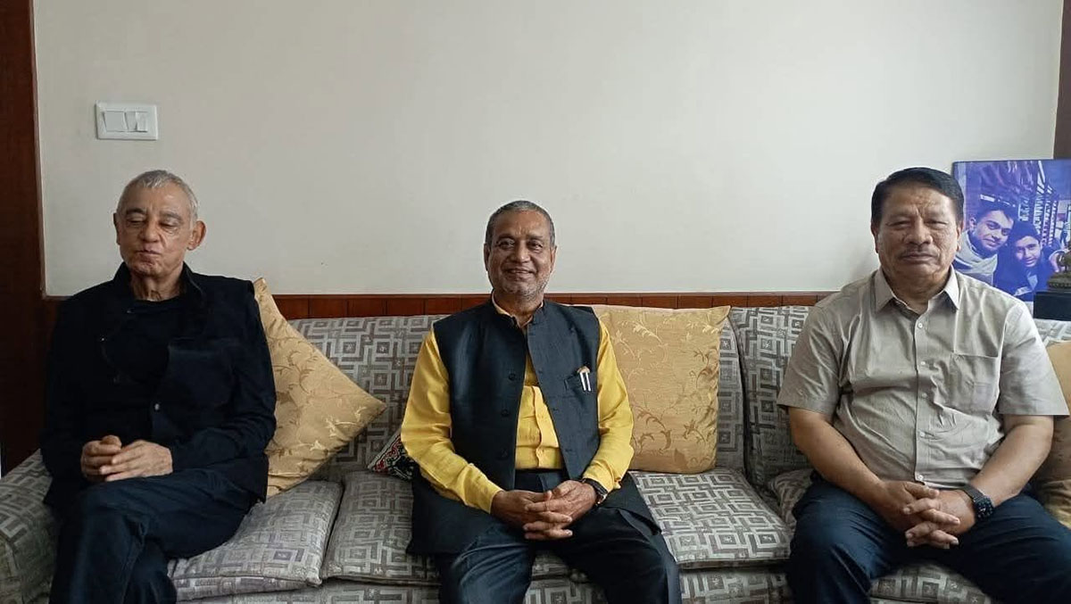 निधि निवासमा छलफलमा जुटे कांग्रेसका इतर पक्षका ३ नेता