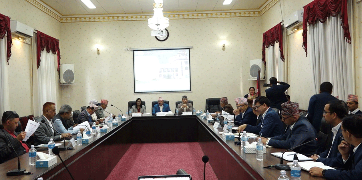 आगामी निर्वाचनबारे पूर्वपदाधिकारीसँगको परामर्शमा आयोग