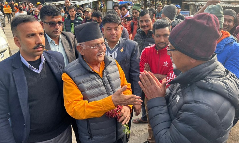 सानीभेरी किनारामा ओलीलाई जनार्दन शर्माको स्वागत