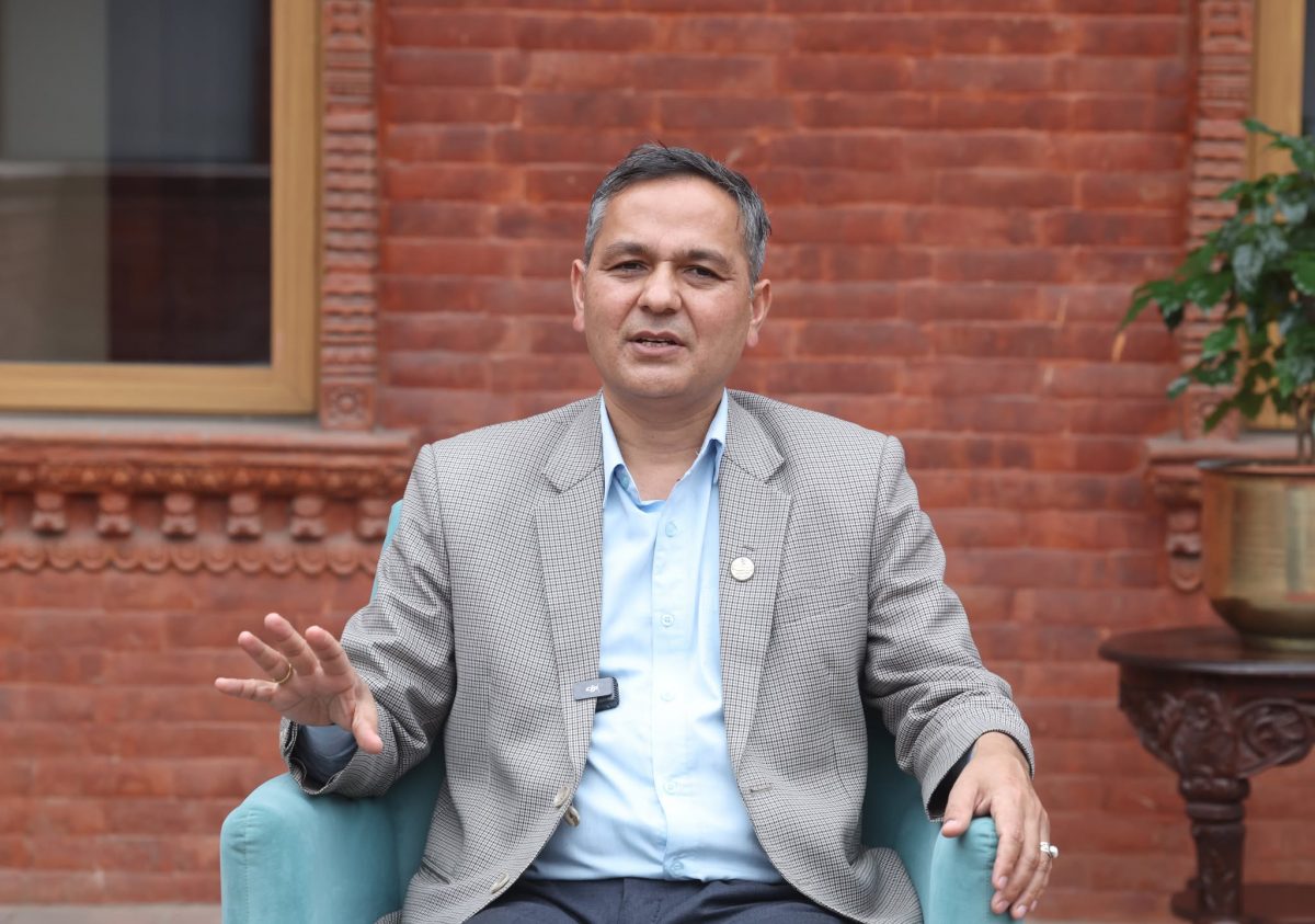 यो चुनावले मानवता, मुलुक र संविधान जोगाउने कुराको प्रत्याभूति दिएको छ: गृहमन्त्री  अर्याल