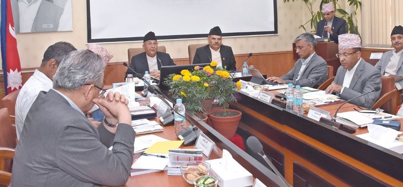 आयोजना अल्झाउने ठेकेदारलाई अयोग्य घोषणा गर्नुपर्छ : प्रम