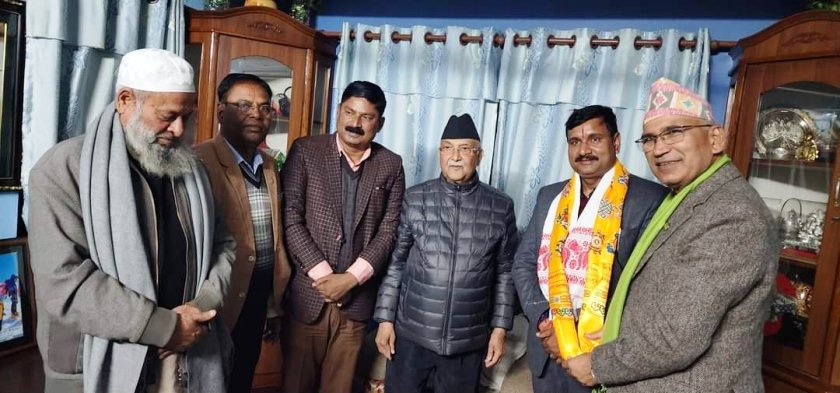 स्वतन्त्र सांसद किरण कुमार साहले रोजे एमाले