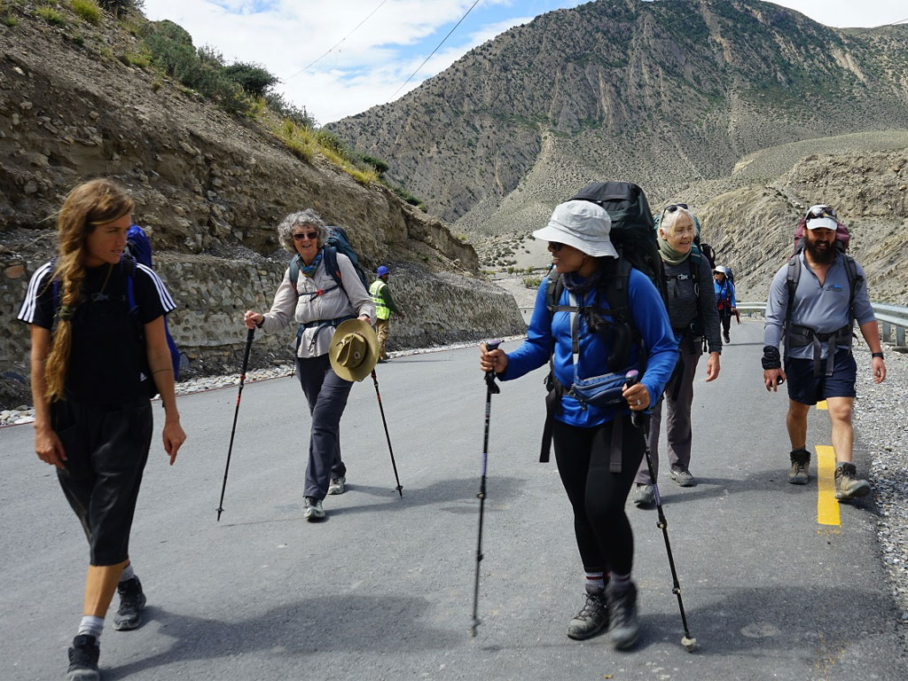 सामान्य गतिमा फर्कँदै मनाङको पर्यटन