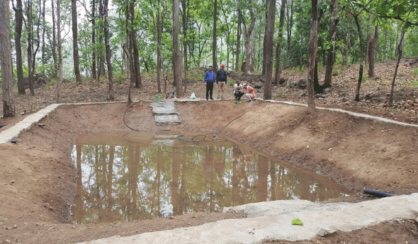 चितुवा नियन्त्रणका लागि पोखरी निर्माण