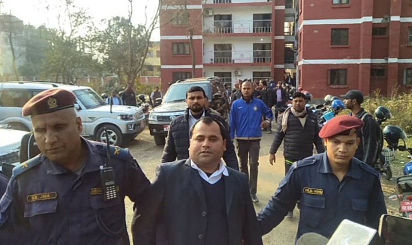मन्त्रीको पिटाइ खाने सचिव अस्पताल भर्ना, तर मन्त्री भन्छन्,– 'मैले उनलाई छोएको पनि छैन'