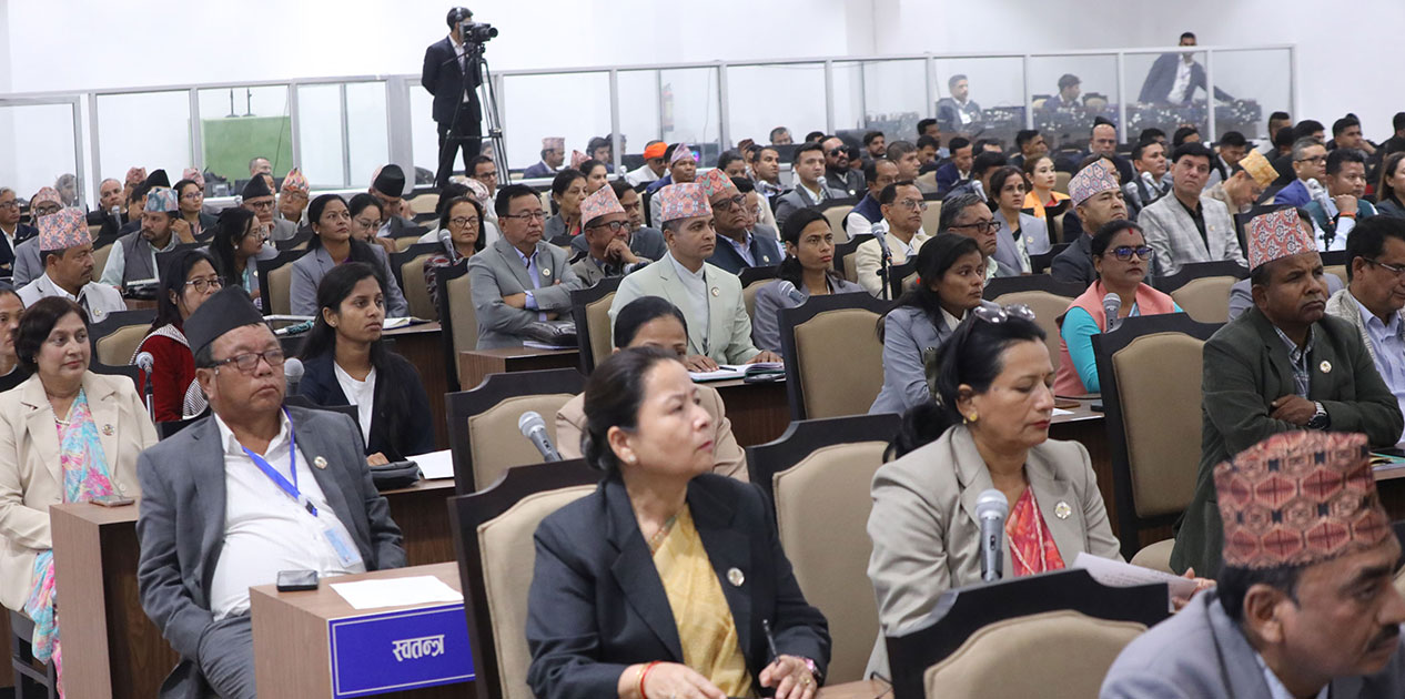 प्रतिनिधि सभामा तीन विधेयकसम्बन्धी सन्देश टेबुल