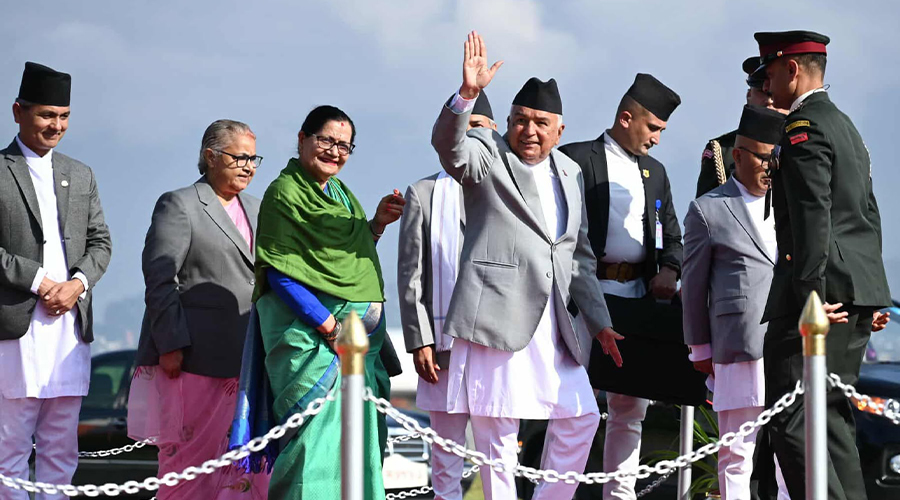 राष्ट्रपति पौडेल स्वेदश फर्किए