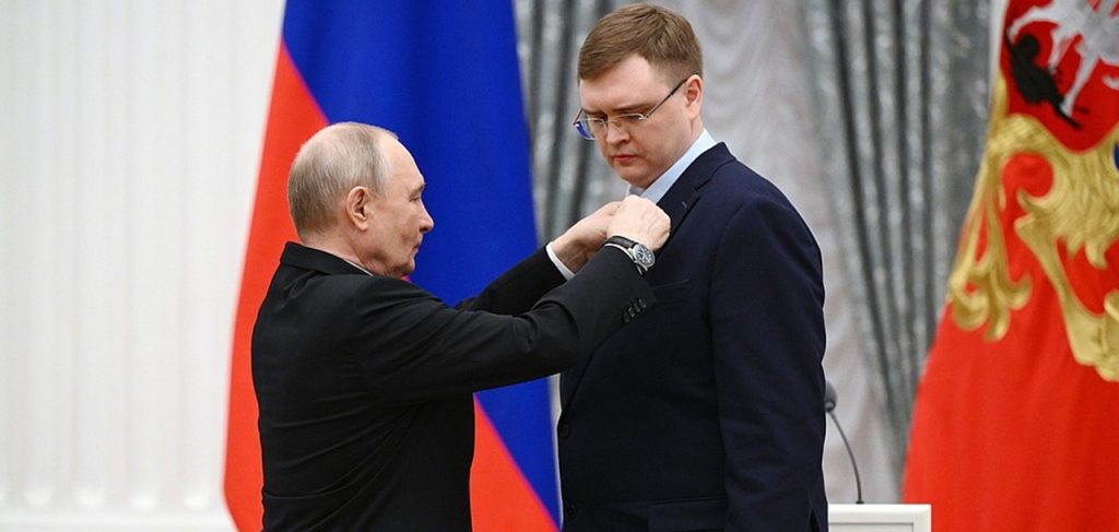 युवा वैज्ञानिकहरूलाई पुटिनले दिए राष्ट्रपति पुरस्कार