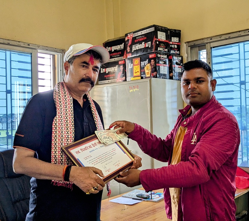 पत्रकार मिश्रा नगदसहित सम्मानित