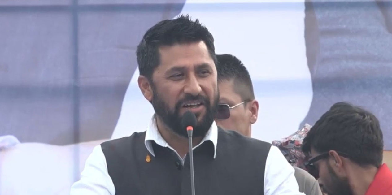 सडक यात्रा सुरक्षित बनाउन विगतका सरकारले चासो दिएनन्, हामी गम्भीर छौँ’ : रवि लामिछाने