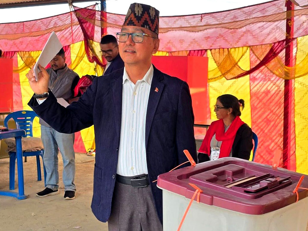 राप्रपा अध्यक्ष लिङ्देनले गरे मतदान