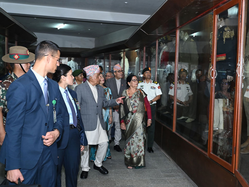 राष्ट्रपति पौडेलद्वारा राष्ट्रिय तथा सैनिक संग्रहालयको अवलोकन