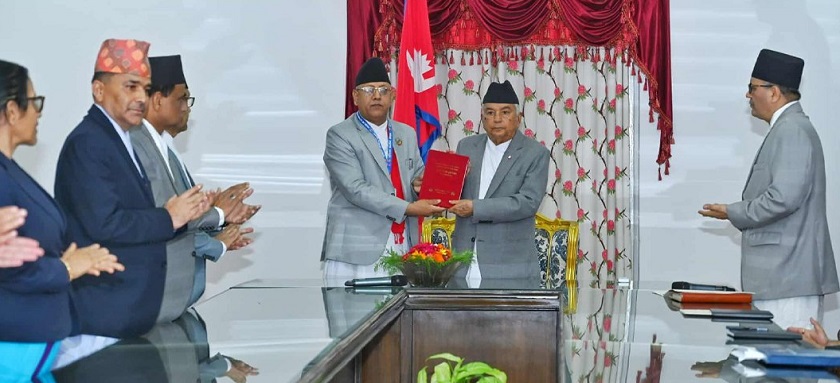 राष्ट्रपतिसमक्ष मुस्लिम आयोगको वार्षिक प्रतिवेदन पेस