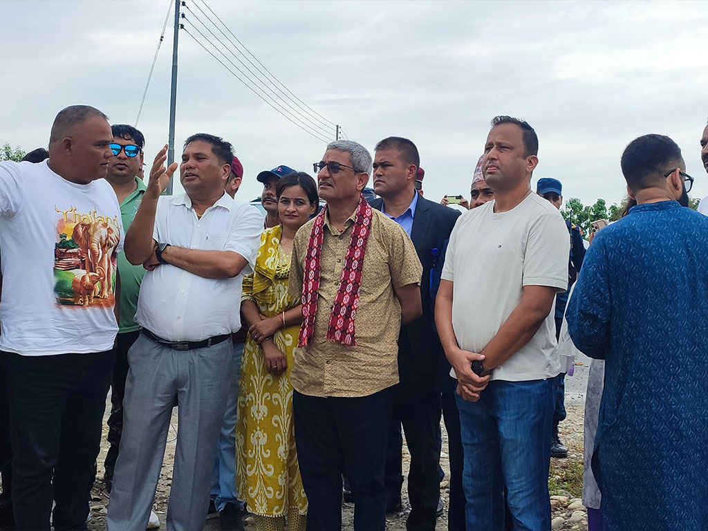 महाकाली नदी किनारका बस्ती जोगाउन ठूलो वर्षाअघि नै बाँध निर्माण हुन्छ : गृहमन्त्री लेखक