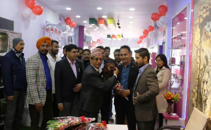 भरतपुरमा खुल्यो युबी सेनिटरी एण्ड सेरामिक्स