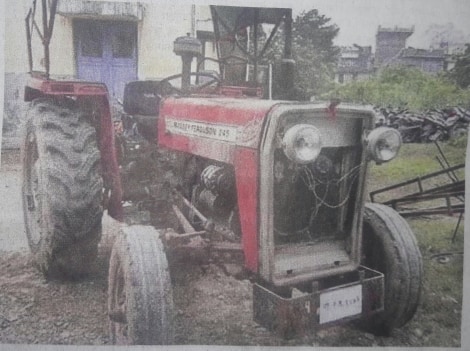 हेर्नुहोस्, घाइतेलाई इँटाभट्ट लैजान प्रयोग भएको ट्र्याक्टर