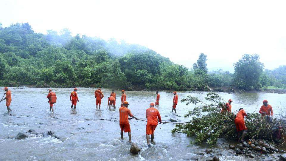 गंगटोले बाँधमा प्वाल पर्दा महाराष्ट्रमा १८ जनाको मृत्यु