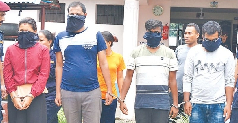 सालीसँग हिमचिम, श्रीमतीको हत्या