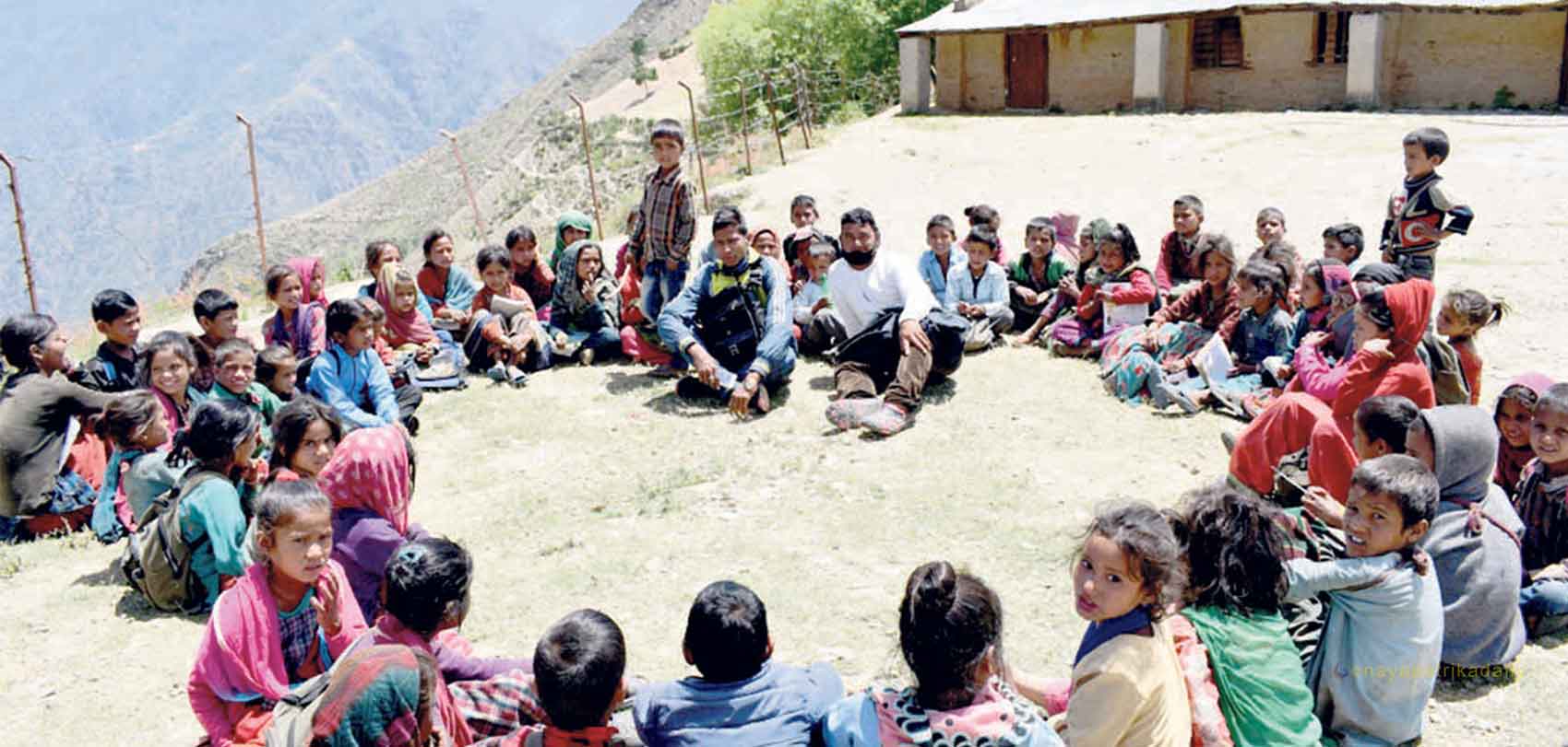आफूअनुकूल परीक्षा लिँदै स्थानीय तह : कोर्स पूरा नहुँदै परीक्षा लिँदा विद्यार्थी मर्कामा