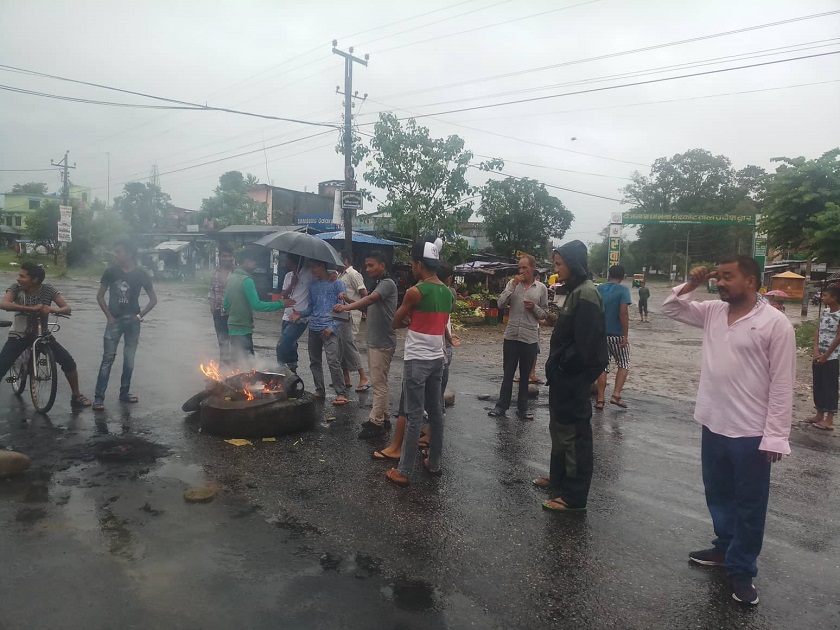 भीमदत्तनगरमा अनिश्चितकालीन कफ्र्यु, एकको मृत्यु, पाँच घाइते