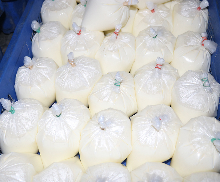 टुप्पी बाँधेर दूध र दुग्धजन्य वस्तु बिक्री गर्न नपाइने