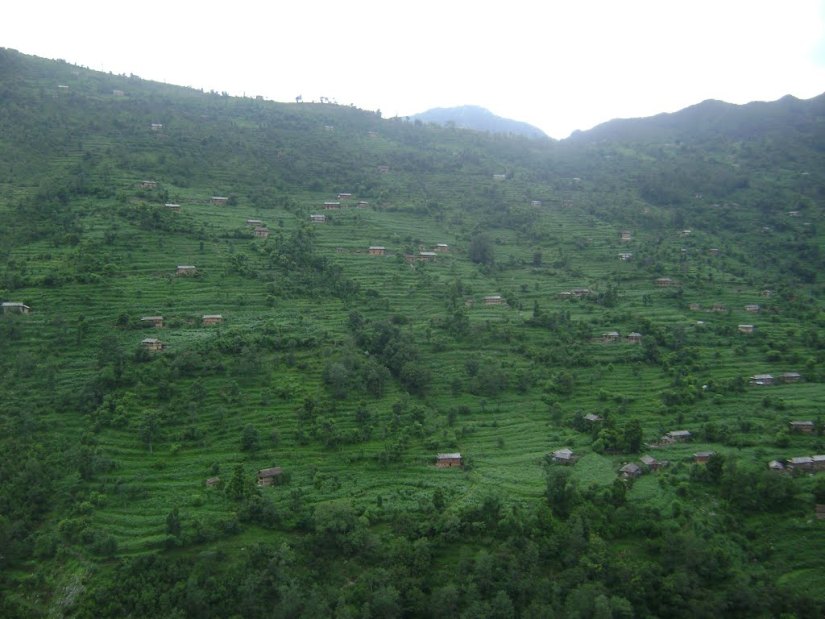 यस्तो गाउँ जहाँ छ महिना सबैको घरमा तालाचाबी लाग्छ