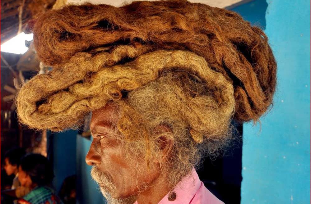 टाउको ननुहाएको ४० वर्ष भयो