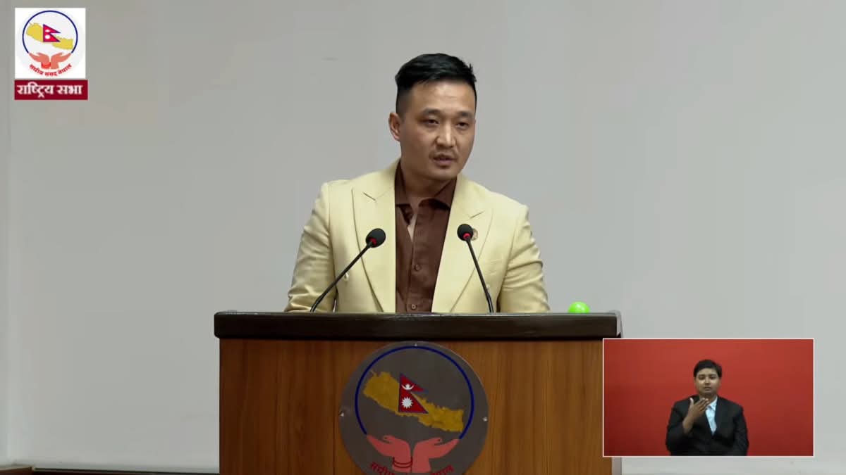 सिन्धुली हिरासत मृत्यु प्रकरणः पोस्टमार्टम रिपोर्टमा आत्महत्या देखियो, यातनाको पुष्टि नभएको गृहमन्त्रीको जानकारी