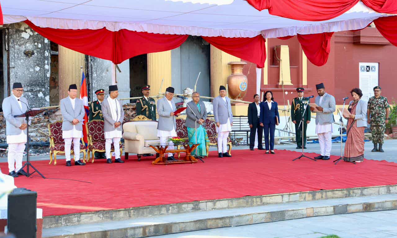 नवनियुक्त दुई मन्त्रीले लिए शपथ