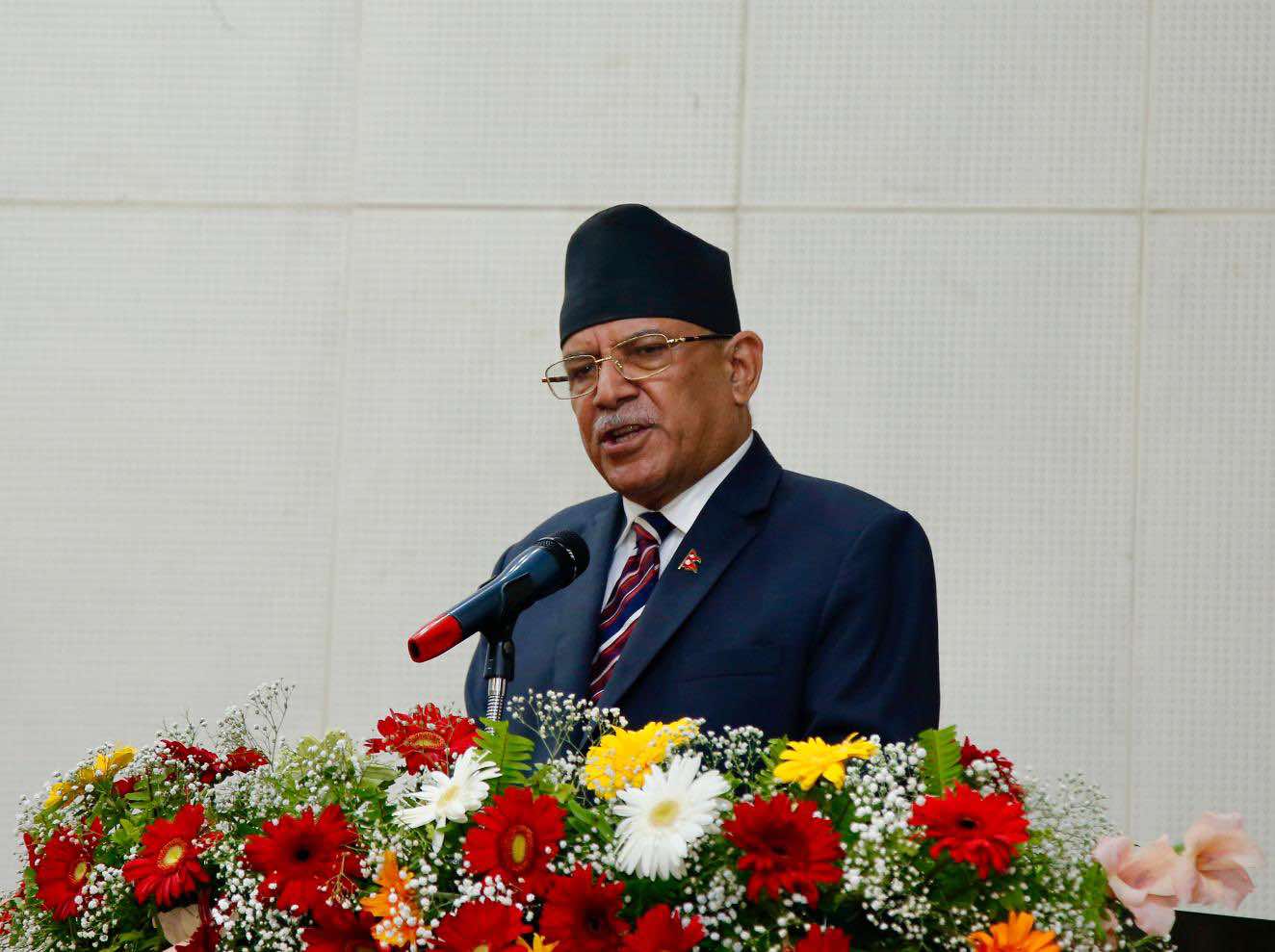 अहिले संसद र न्यायलयमा जे चलिहेको छ , त्यो जनतासँग हामीले गरेको कबुल विपरित छन् : प्रचण्ड