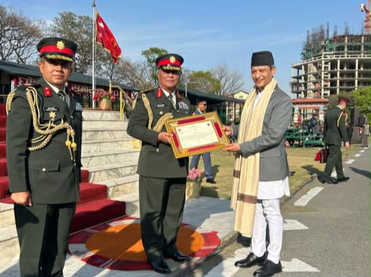 सर्वोत्कृष्ट भूतपूर्व सैनिक सम्मान’ निर्वाचन आयुक्त जबरालाई