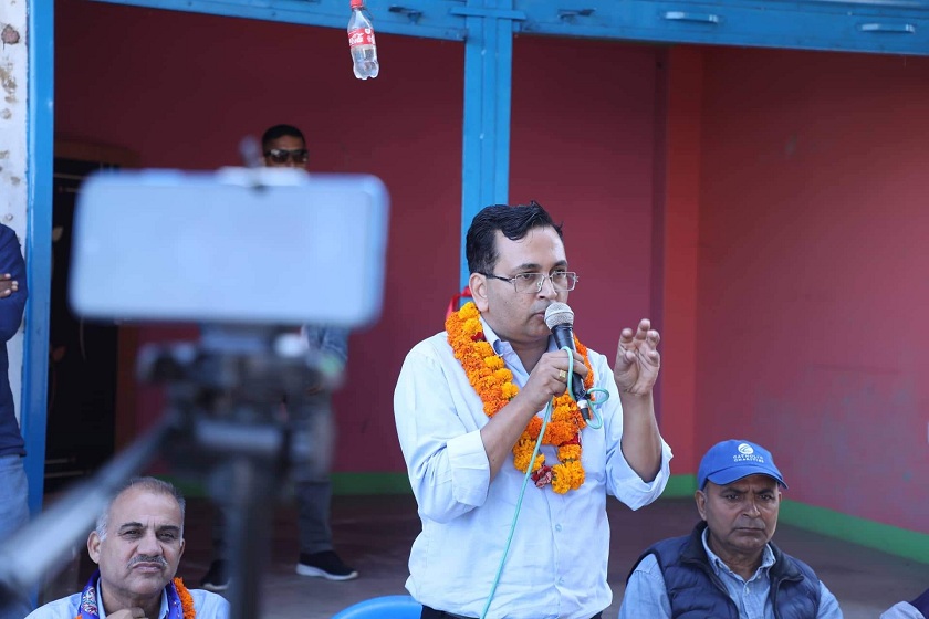 नारायणी तटबन्ध आयोजना अघि बढ्छ : डा.भोजराज अधिकारी