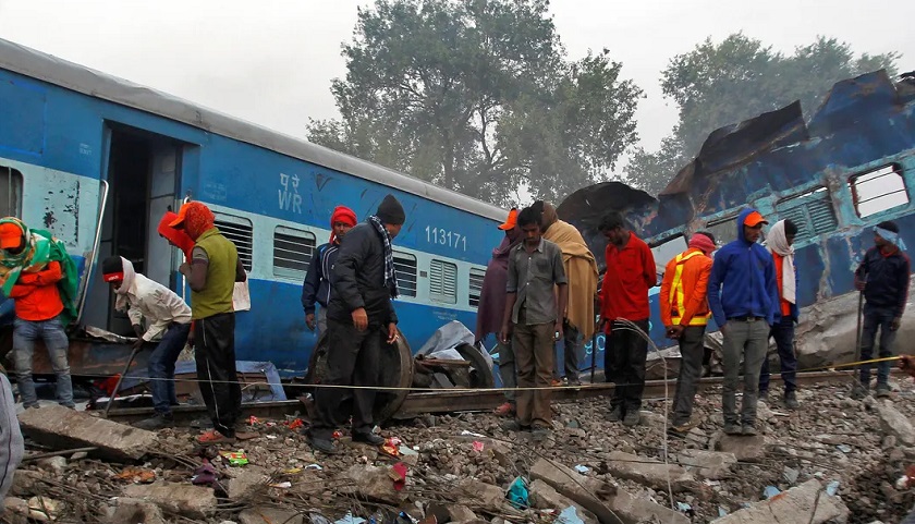 पाकिस्तानमा रेल दुर्घटना  : उन्नाइस जनाको मृत्यु, एक हजार २५६ घाइते