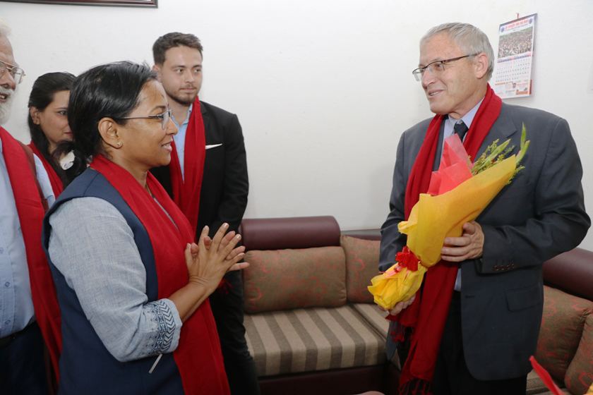 भरतपुर महानगर प्रमुख दाहाल र इजरायली राजदुत गोदारबीच भेटवार्ता